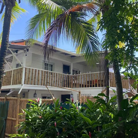 Villa Elena - Private Room With Shower Bocas del Toro Exterior photo