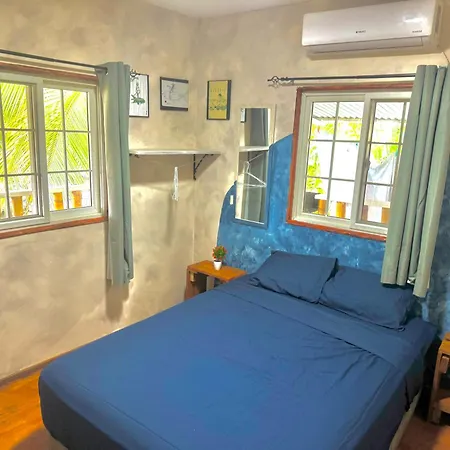 Villa Elena - Private Room With Shower Bocas del Toro Exterior photo
