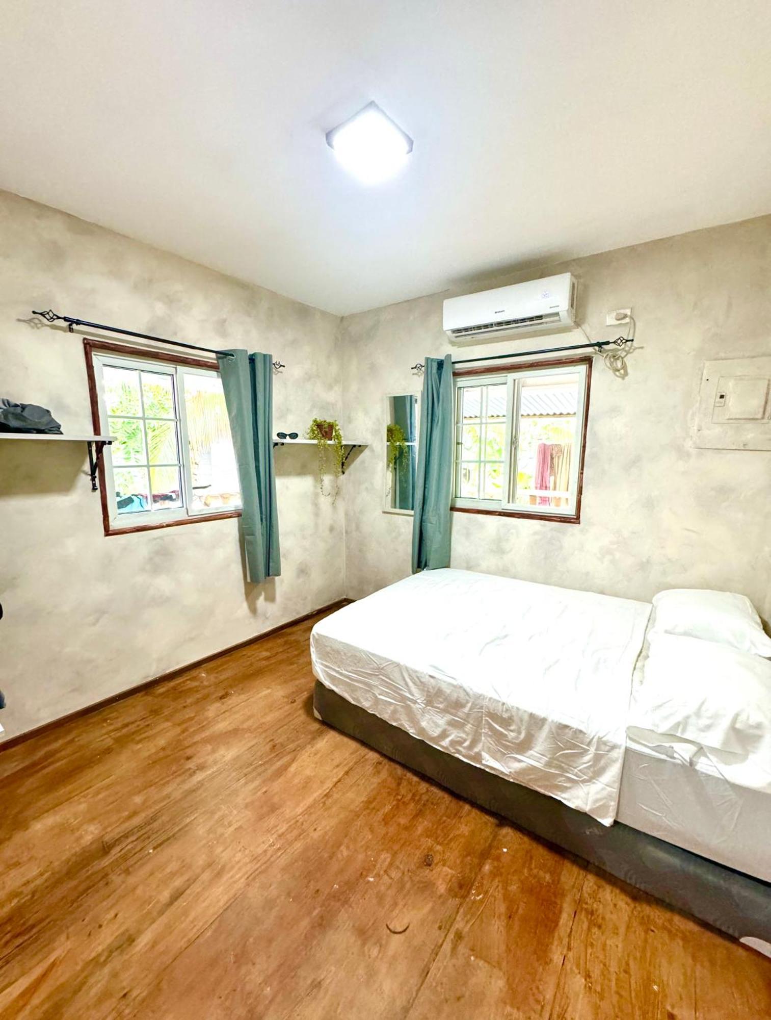 Elena - Private With Shower Bocas del Toro